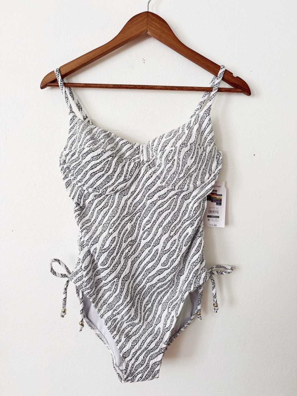 Time & True Black & White Patterned One-Piece Swimsuit medium NWT